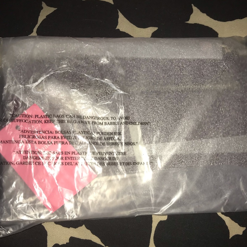Kate Spade NWT Cameron Medium l-Zip Wristlet - HOST PICK! π - Picture 7 of 10